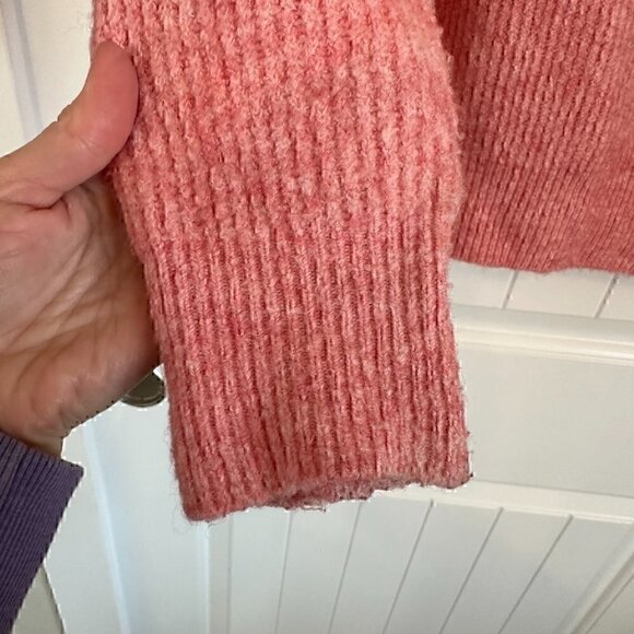 French Connection oversized soft v-neck pink peach sweater women's S - Picture 3 of 10